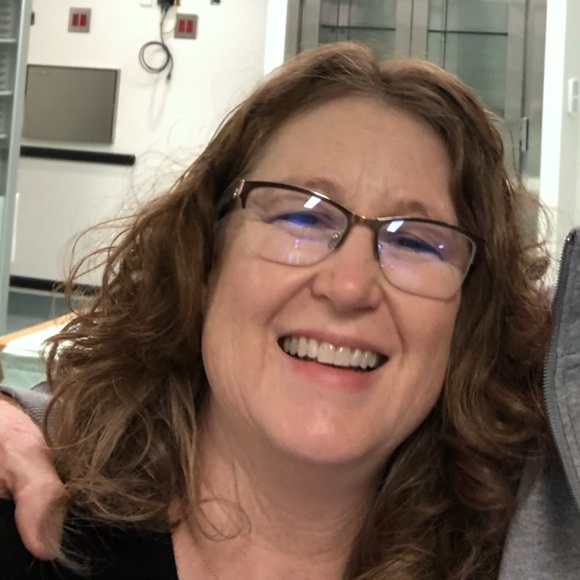 Meet your Posher, Kris - Picture 3 of 8